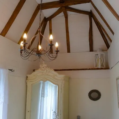 17th C French Pigeonaire - Magical Romantic Couples Retreat *