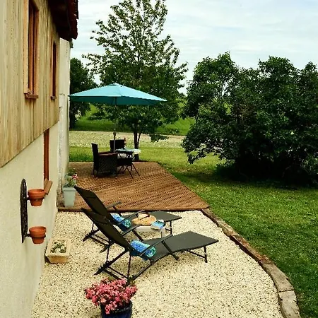 Chalet 17th C French Pigeonaire - Magical Romantic Couples Retreat *