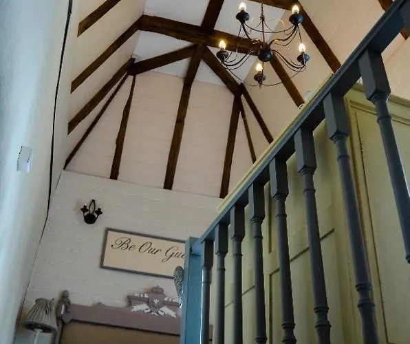 17th C French Pigeonaire - Magical Romantic Couples Retreat