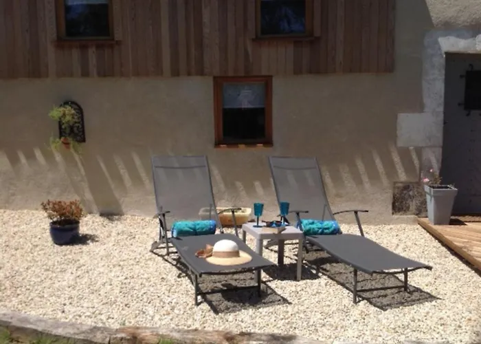 17th C French Pigeonaire - Magical Romantic Couples Retreat Chalet